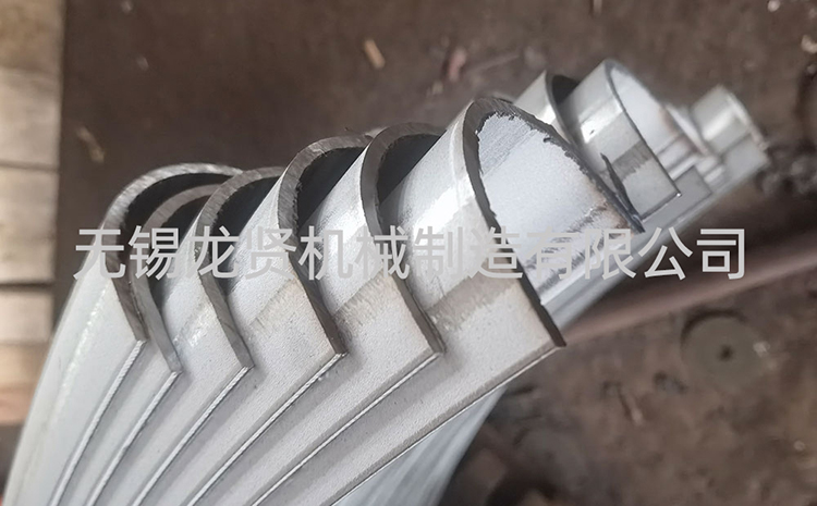 有哪些因素会影响半管壁厚的精度？